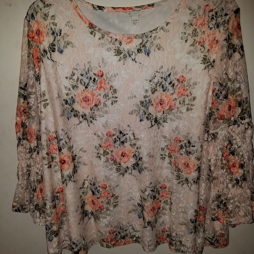 Cato Size 22/24 Peach Floral Lace Bell Sleeve Top